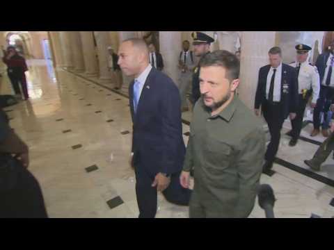 Zelensky arrives in US Congress to face Republican skeptics on Ukraine aid