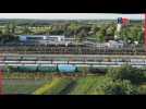 Des trains remplis de céréales ukrainiennes attendent à la frontière polonaise