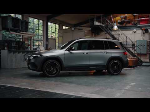 The new Mercedes-Benz EQB Design in Studio