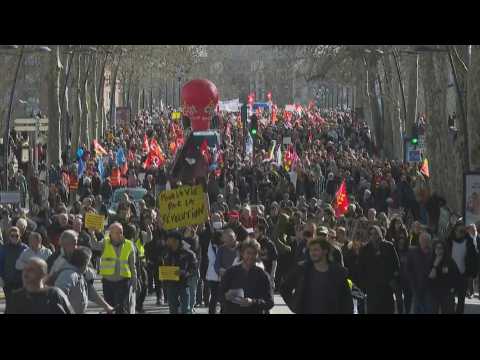 Thousands demonstrate in Toulouse against pension reform