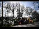 VIDÉO. Les forces de l'ordre ont débloqué un dépôt d'ordures près de Paris