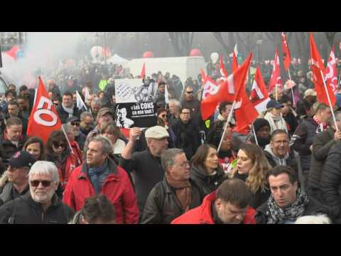 Pensions: demonstration heads off from the Invalides in Paris