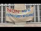 A Paris, parents et enseignants se mobilisent contre les fermetures de classes