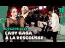 Aux Oscars, Lady Gaga a aidé un photographe tombé sur le tapis rouge