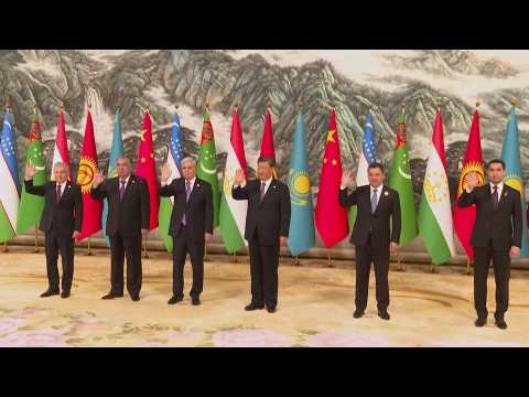 Leaders take group photo during China-Central Asia Summit