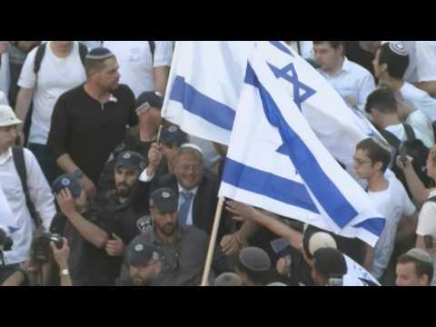 Ben Gvir arrives at Damascus gate as Israelis rally on Jerusalem Day