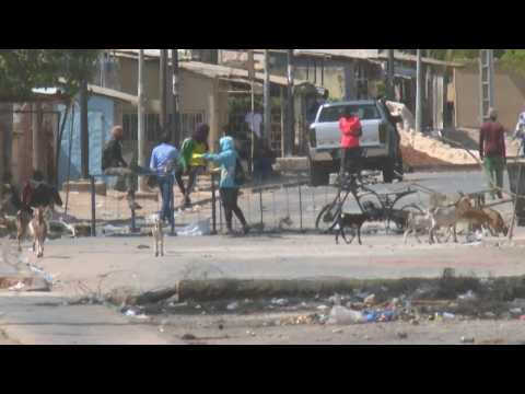 Senegal: Sonko supporters barricade streets around his home as trial goes ahead