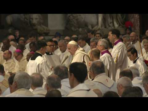 Pope Francis leads Chrism Mass in St. Peter's Basilica