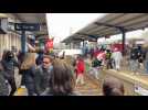 VIDÉO. Grève du 6 avril : à la gare de Vannes, les voies bloquées par les manifestants