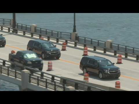 Motorcade leaves Mar-a-Lago ahead of Trump's NY arraignment