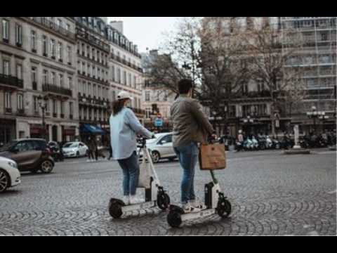 VIDEO : Trottinettes lectriques en libre-service : Les Parisiens ont vot (contre)