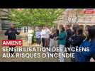Les pompiers de la Somme sensibilisent les élèves du lycée Robert-de-Luzarches à Amiens aux risques d'incendie