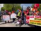Les syndicats de Romilly-sur-Seine haranguent la foule mobilisée pour le 1er Mai
