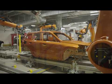 Automatic surface inspection and rework in the paint shop, BMW Group plant Regensburg - Sanding