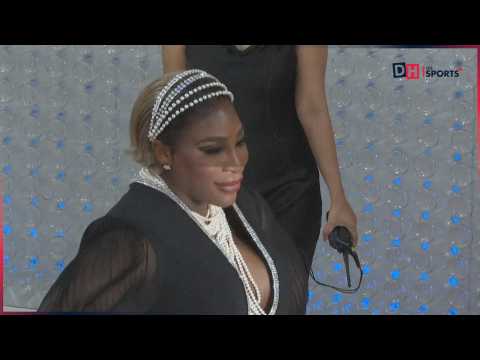 VIDEO : Serena Williams, enceinte, fait ses dbuts au gala du Met