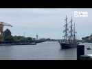 VIDEO. Débord de Loire : le Belem vient d'accoster, en douceur, à Nantes
