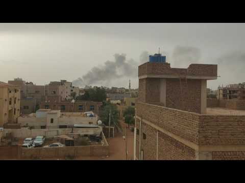 Smoke billows over south Khartoum hours before truce expires