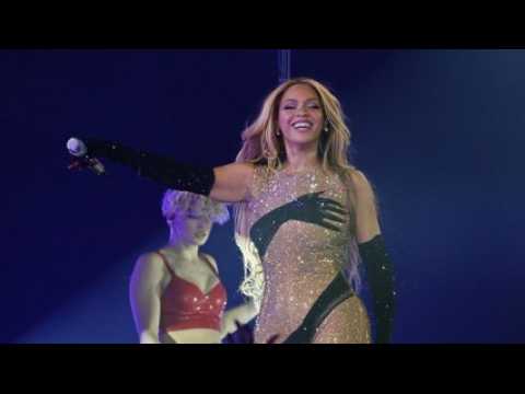 VIDEO : Mort de Tina Turner : Beyoncé lui rend un touchant hommage sur scène