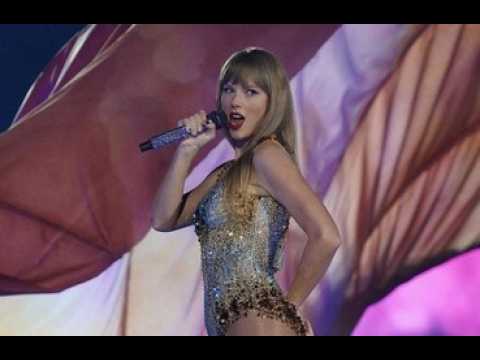 VIDEO : Taylor Swift : la chanteuse est-elle…