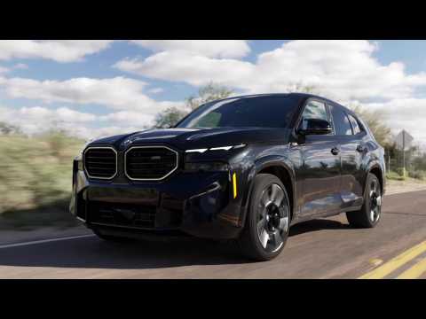 The first-ever BMW XM in Black Driving Video