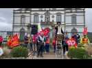 Les manifestants arrivent place de la mairie à Ploërmel