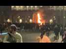 Bordeaux: le porche de l'hôtel de ville incendié en marge de la manifestation
