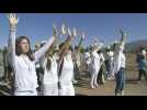 Mexique: célébration de l'équinoxe de printemps au pieds des pyramides de Teotihuacan
