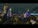 Retraites: réactions de jeunes manifestants à Paris après le rejet des motions