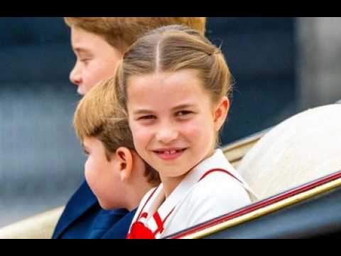 VIDEO : Prince William : cette adorable vido avec sa fille Charlotte pour encourager l?quipe d...