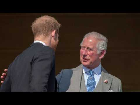 VIDEO : Prince Harry et Charles III : le temps est au pardon