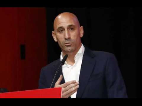 VIDEO : Baiser forc : la mre de Luis Rubiales hospitalise aprs sa grve de la faim