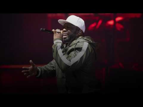 VIDEO : 50 Cent blesse une spectatrice en lançant son microphone dans la foule