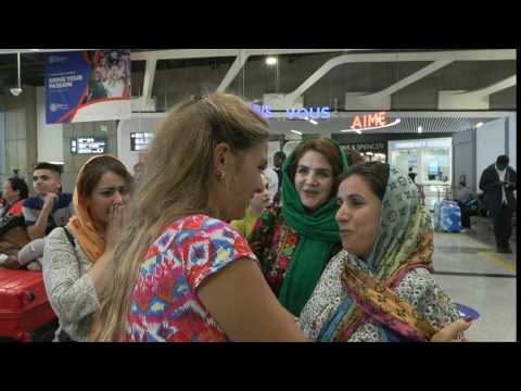 Afghan women threatened by the Taliban arrive in France