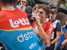 L'émotion d'Arnaud De Lie après sa première victoire World Tour au GP de Québec