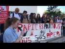 VIDÉO. « Ils sont en danger » : 400 personnes en soutien à la famille albanaise expulsée du Morbihan