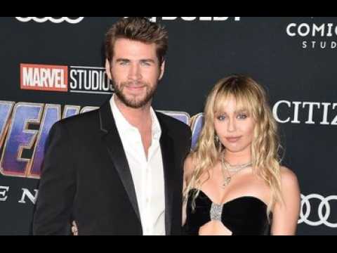 VIDEO : Miley Cyrus : ses rares confidences sur son divorce avec Liam Hemsworth