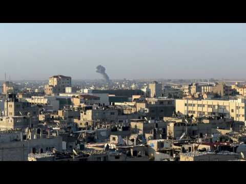 Smoke billows over eastern Rafah following Israeli aistrikes