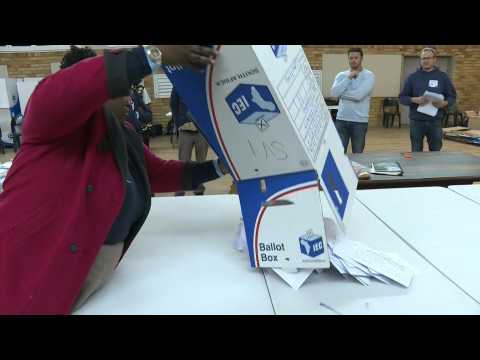Vote counting begins in Johannesburg