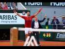 VIDÉO. Roland-Garros : Djokovic incertain, Alcaraz - Tsitsipas... Les enjeux des quarts masculins