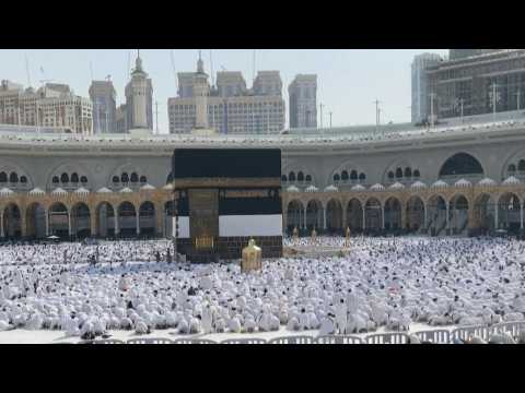 Huge crowds of Muslim pilgrims circle Kaaba as Hajj nears