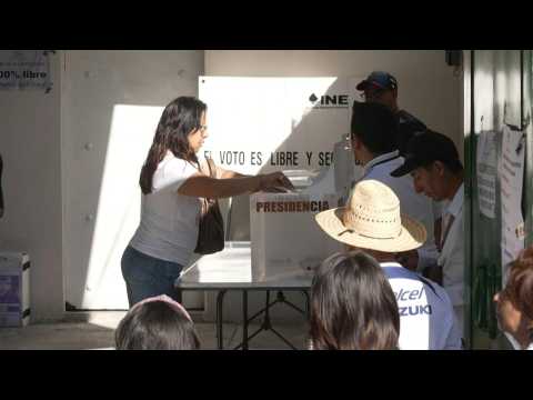 Vote begins in Mexico City for general elections