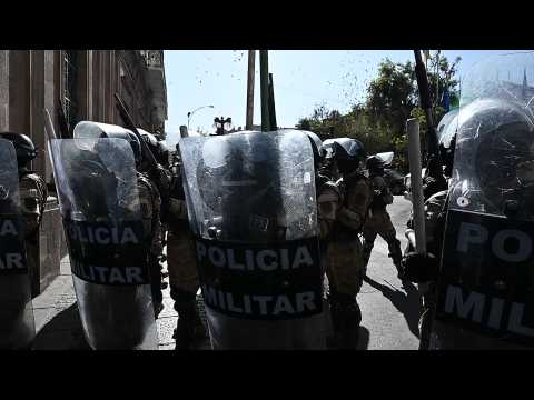 Bolivia military police close Plaza Murillo as troops deploy outside presidency
