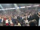 Basket : le clapping des supporters français à Orléans pour France - Canada