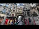 Rouen. La façade du Gros-Horloge se décroche, un échafaudage monté en urgence