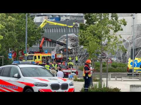 Emergency services at the scene of Lausanne scaffolding collapse