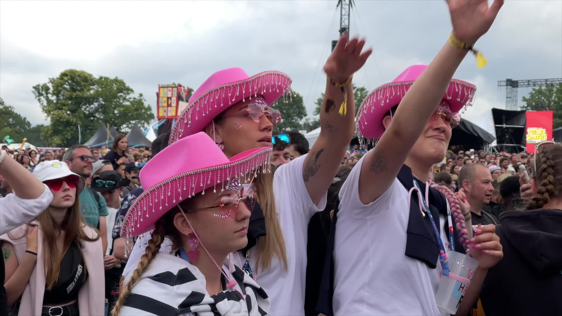 Le généreux Grand Corps Malade a touché les Vieilles Charrues en plein coeur [Vidéo]