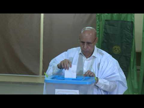 Seeking re-election, Mauritania leader casts vote in presidential poll