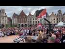 Arras : les Barjots Dunkers font le show en attendant la flamme olympique