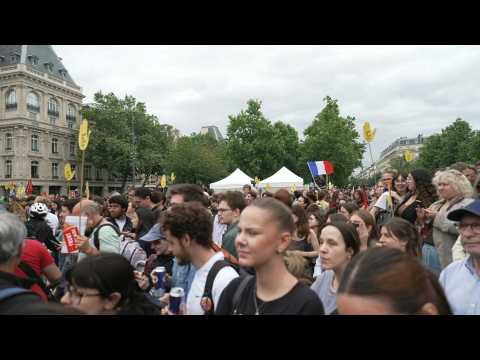 Parisians rally to protest election threat of country's far right