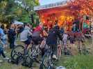 Scène à vélo avec Sou'l manto festival ateliers de la bergerette